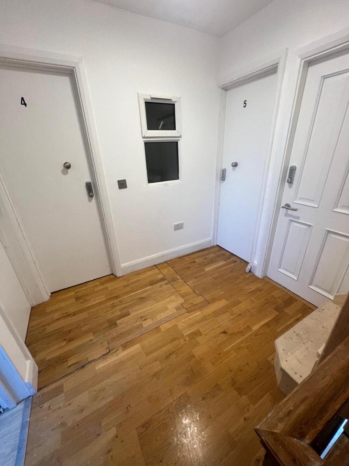 Good Priced Single Rooms In Northolt Extérieur photo